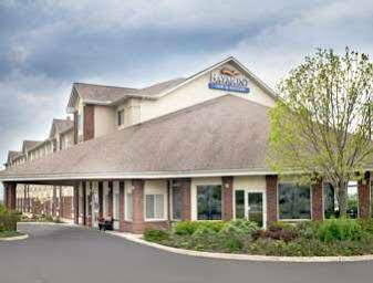 Hotel Baymont By Wyndham Columbus/Rickenbacker Exterior foto
